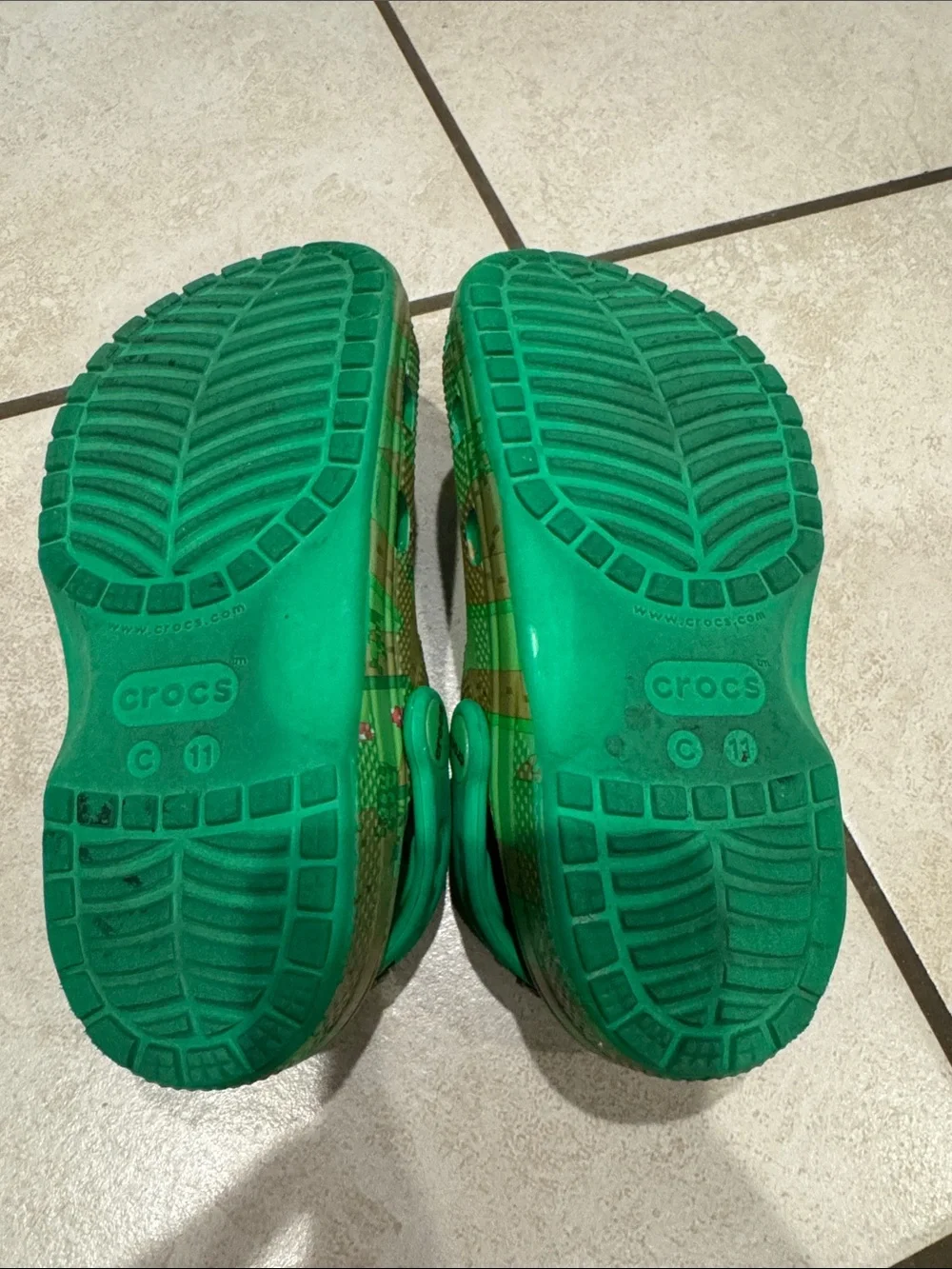 Crocs Kids Minecraft Green Pixel-Style Clog Shoes with Game Character Accents